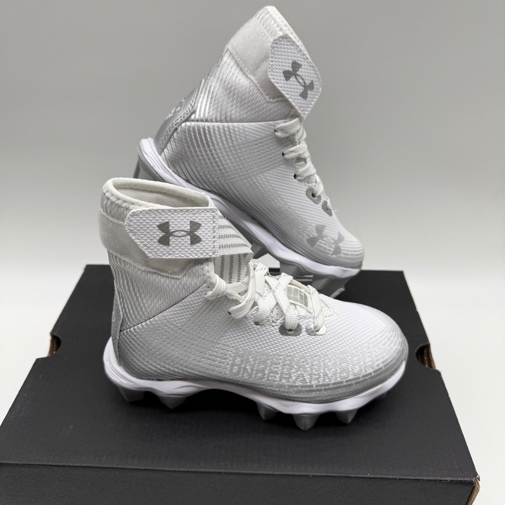 Under Armour UA Highlight Franchise Jr White Silver Youth Cleats 10K